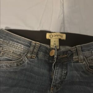 Democracy Women's Classic Blue skinny Jeans. Preowned good condition